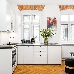Main Square Apartments - Loftaffair